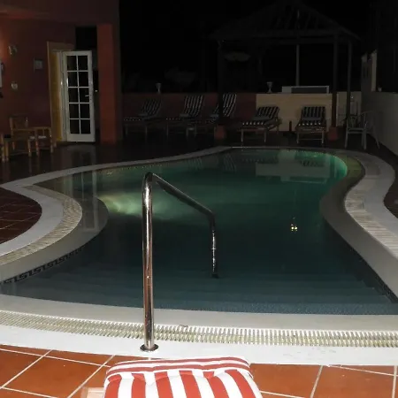 Ferienhaus Mit Privatpool Fur 10 Personen Ca 400 M In Costa Adeje, Teneriffa Westkuste Von Teneriffa Vakantiehuis Costa Adeje (Tenerife)