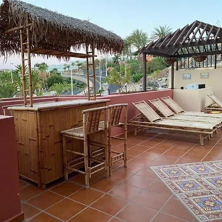 Ferienhaus Mit Privatpool Fur 10 Personen Ca 400 M In Costa Adeje, Teneriffa Westkuste Von Teneriffa Hébergement de vacances *