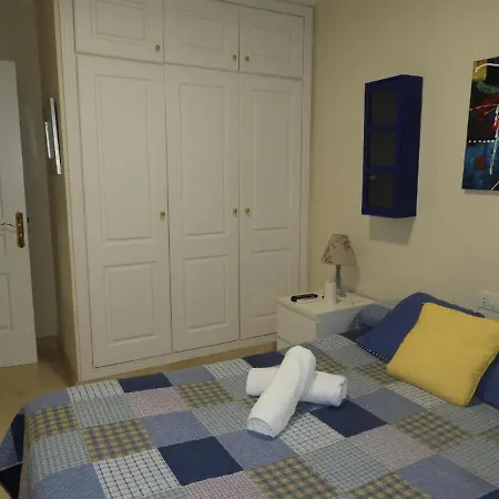 Ferienhaus Mit Privatpool Fur 10 Personen Ca 400 M In Costa Adeje, Teneriffa Westkuste Von Teneriffa Hébergement de vacances *