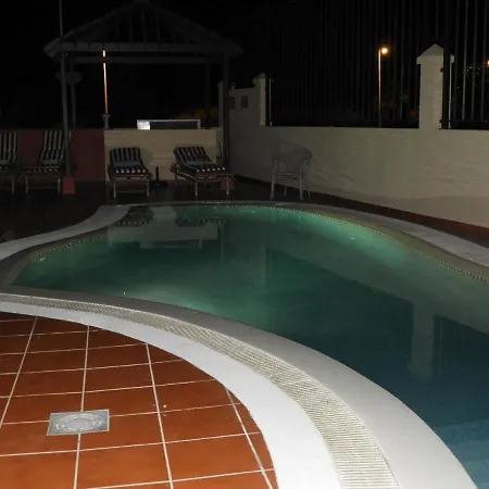 Ferienhaus Mit Privatpool Fur 10 Personen Ca 400 M In Costa Adeje, Teneriffa Westkuste Von Teneriffa Hébergement de vacances